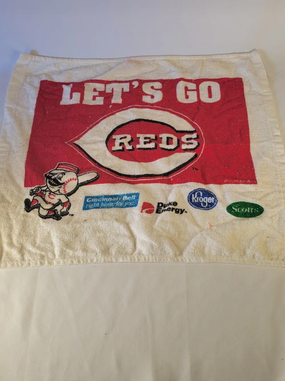 Vintage Cincinnati Reds Baseball Rally Towel Lot 3x Stadium Giveaway Kroger MLB